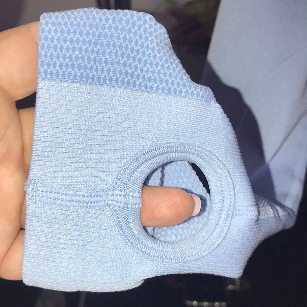 Gymshark Blue Fitted Long Sleeve Cropped Athletic Top Size Medium